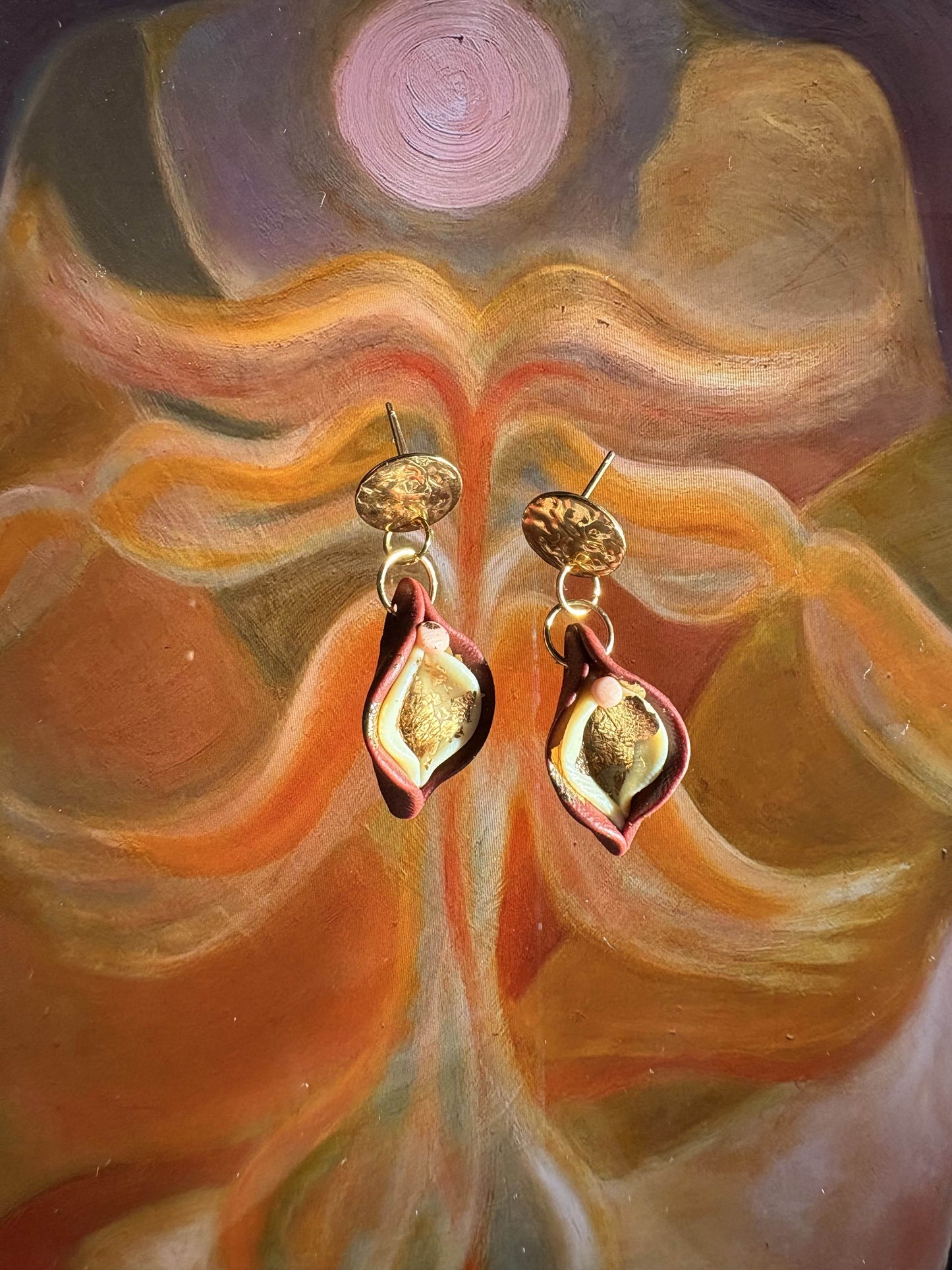 Vulva Ohrringe | Aubergine & Minzgrün mit Blattgold