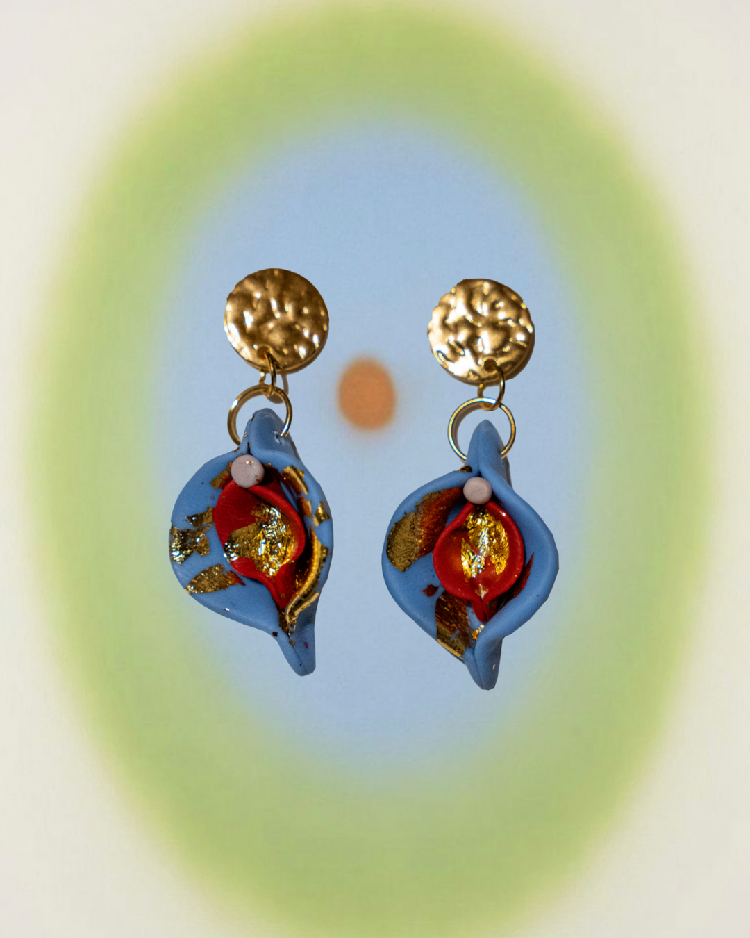 Vulva Ohrringe | Blau, Pink, mit Blattgold