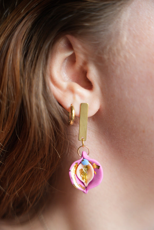 Vulva Ohrringe | Rosa/Pink mit Blattgold